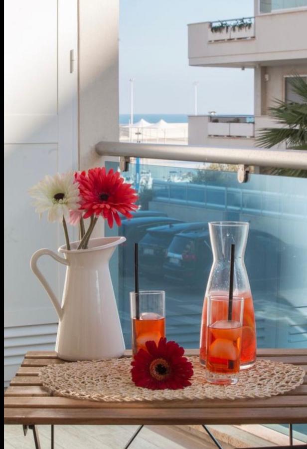 Nilu In Citta - Nuovo Appartamento Con Vista Mare Монополи Экстерьер фото
